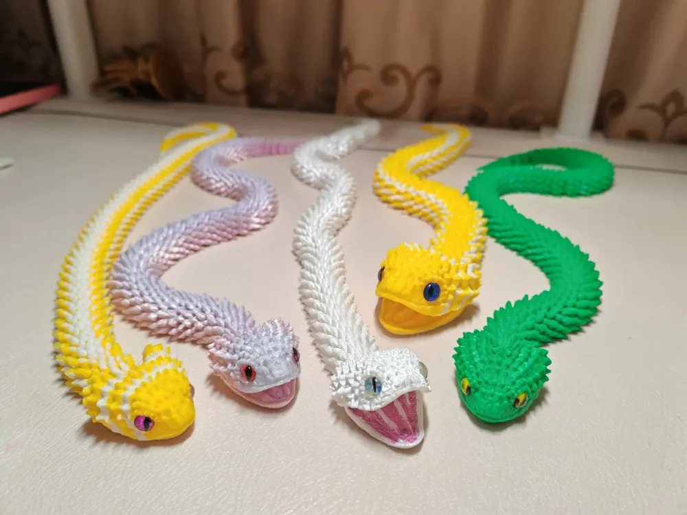Mô Hình Rắn Cầu Vồng