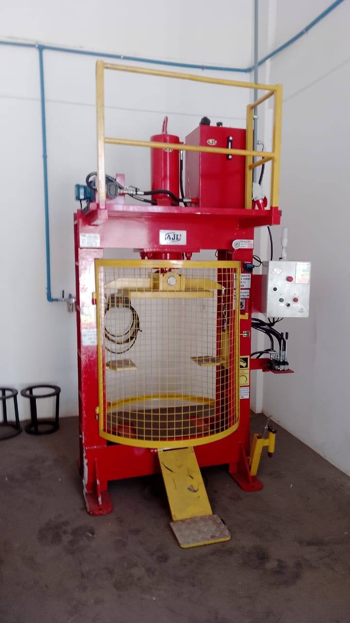 Bản vẽ 3D máy ép thủy lực (TL 035)